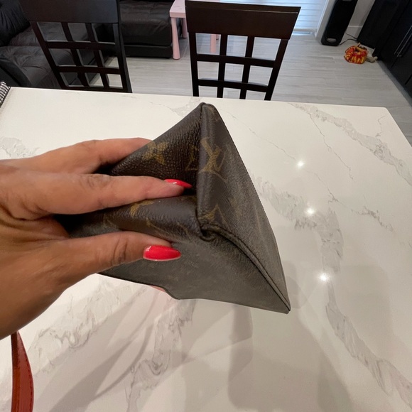 Louis Vuitton Monogram Epi Saint Michel Coquelicot - Picture 5 of 10